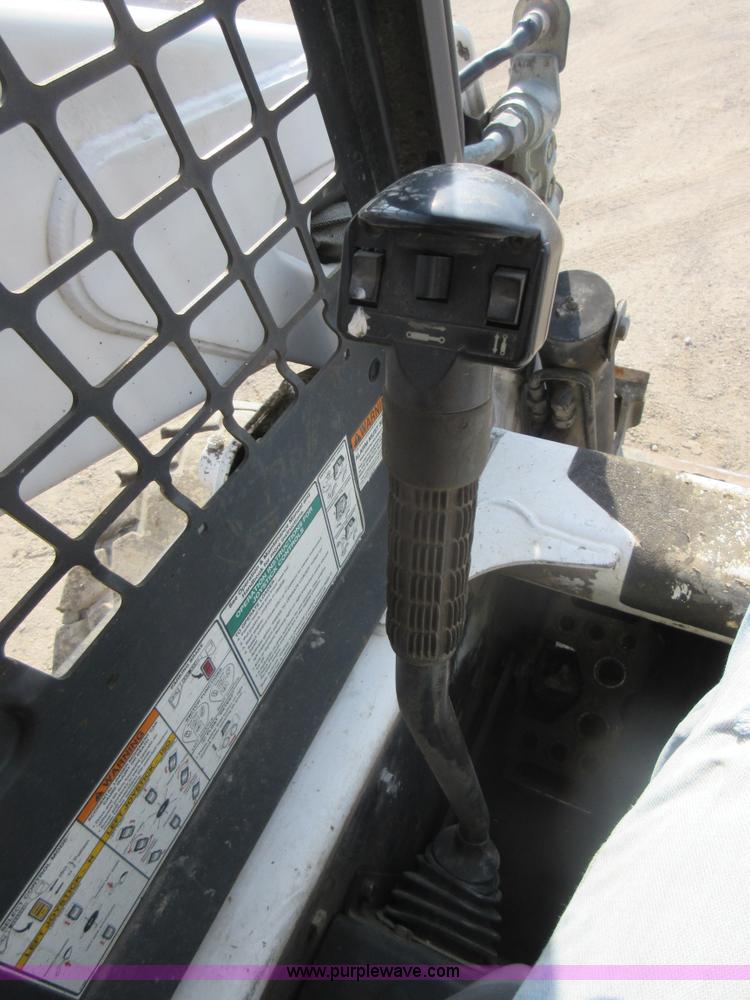 image for item J8659 2007 Bobcat S250 skid steer