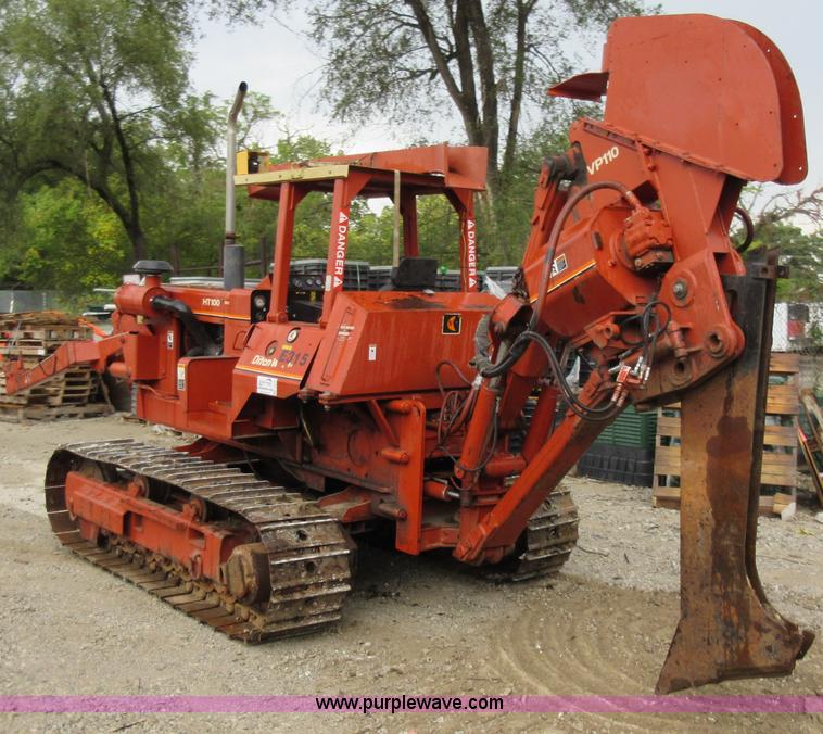 image for item J8670 Ditch Witch HT100J cable plow