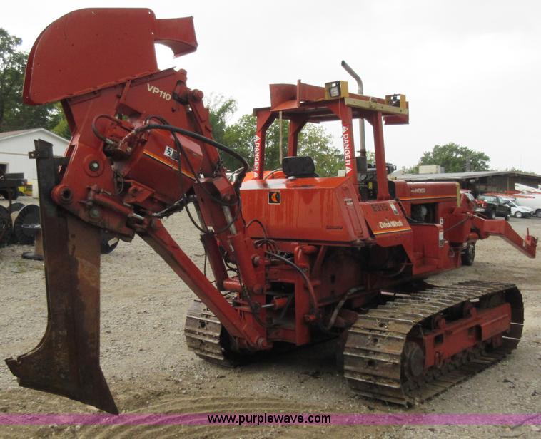 image for item J8670 Ditch Witch HT100J cable plow