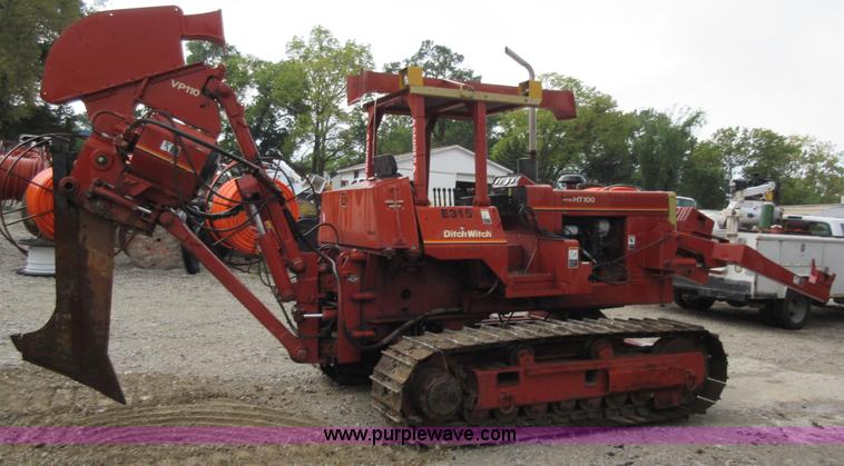 image for item J8670 Ditch Witch HT100J cable plow