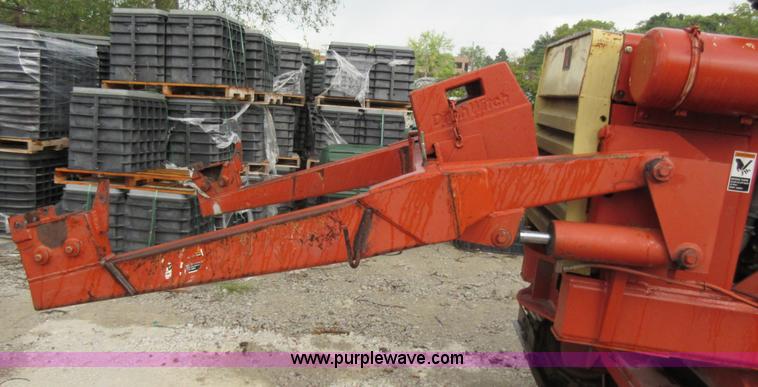 image for item J8670 Ditch Witch HT100J cable plow