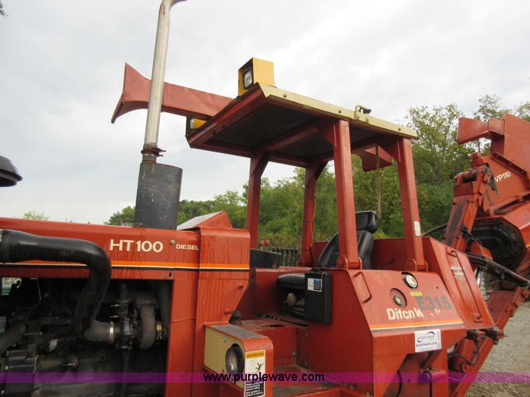 image for item J8670 Ditch Witch HT100J cable plow