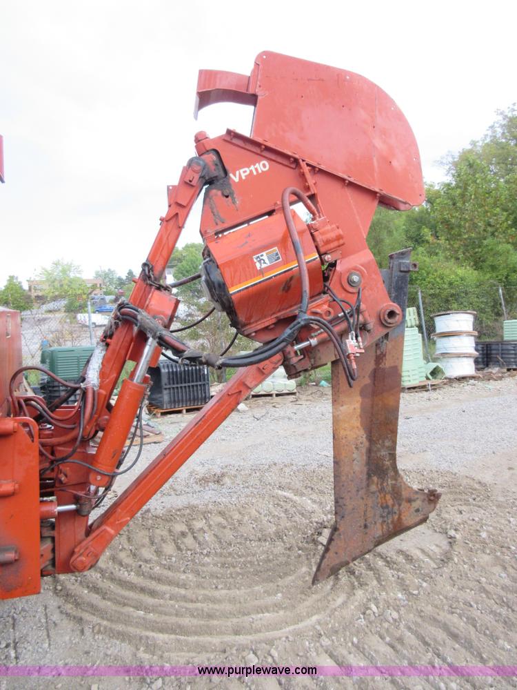 image for item J8670 Ditch Witch HT100J cable plow