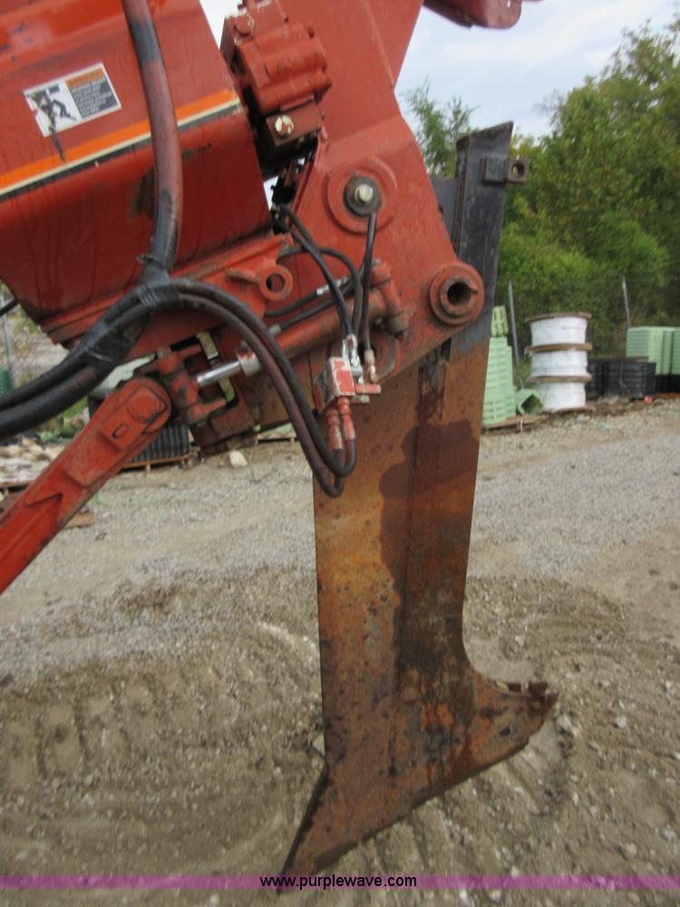 image for item J8670 Ditch Witch HT100J cable plow