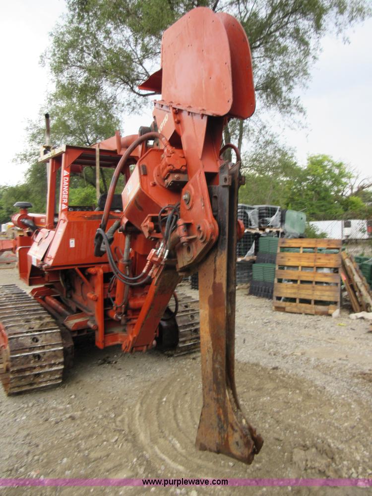 image for item J8670 Ditch Witch HT100J cable plow