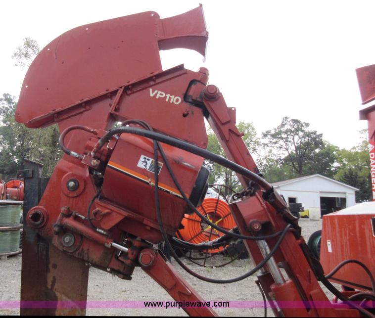 image for item J8670 Ditch Witch HT100J cable plow