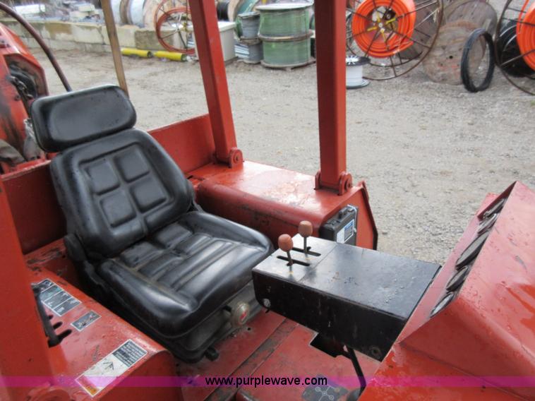 image for item J8670 Ditch Witch HT100J cable plow