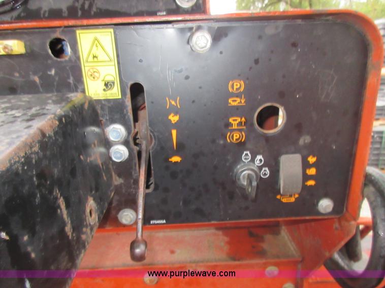 image for item J8670 Ditch Witch HT100J cable plow