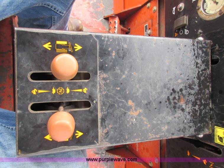 image for item J8670 Ditch Witch HT100J cable plow