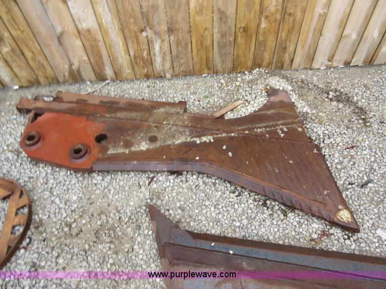 image for item J8670 Ditch Witch HT100J cable plow