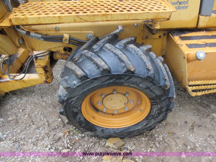 image for item J8671 Case 860 Turbo cable plow