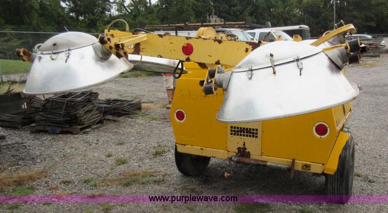 image for item J8679 Kilmond Bros Maxi-Lite light plant