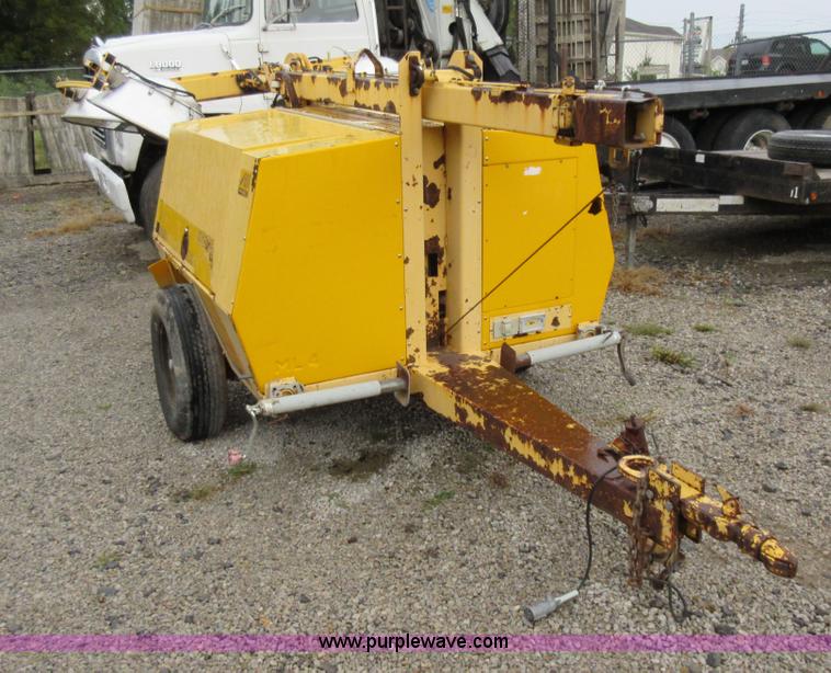 image for item J8679 Kilmond Bros Maxi-Lite light plant