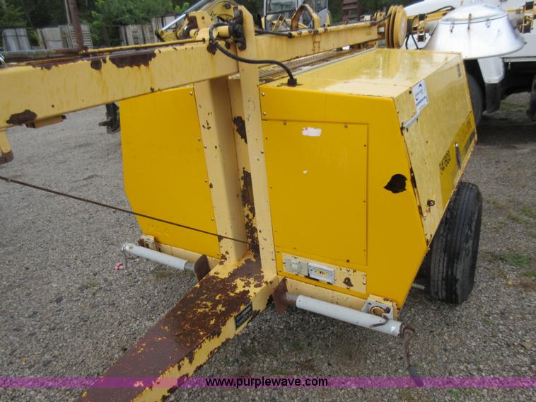 image for item J8679 Kilmond Bros Maxi-Lite light plant