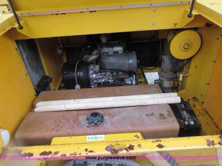 image for item J8679 Kilmond Bros Maxi-Lite light plant