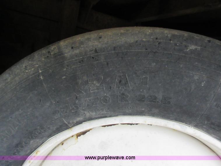 image for item J8681 1987 Ford LNT8000 crane truck