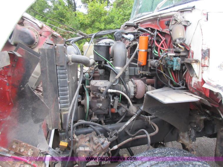 image for item J8681 1987 Ford LNT8000 crane truck