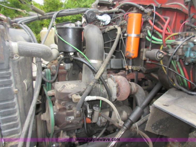 image for item J8681 1987 Ford LNT8000 crane truck