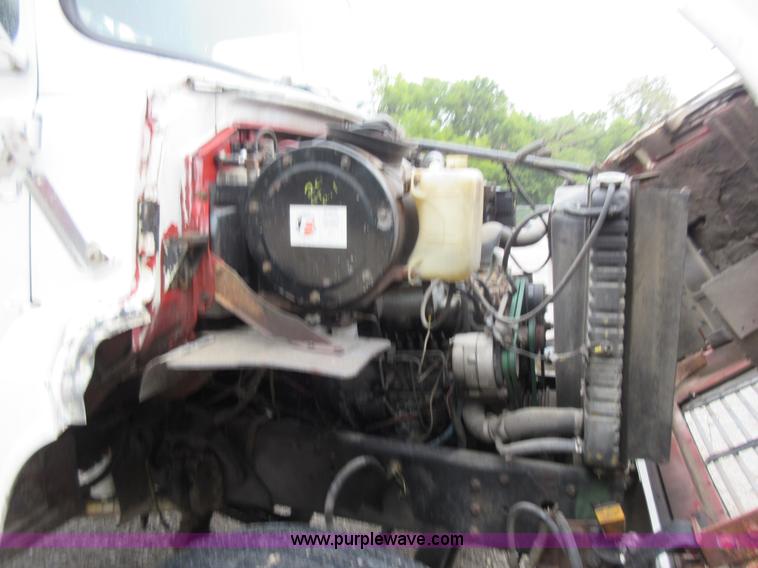 image for item J8681 1987 Ford LNT8000 crane truck