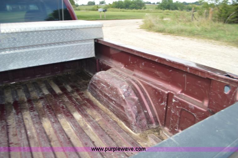 image for item J8683 2000 Chevrolet Silverado 1500 Ext. Cab pickup truck