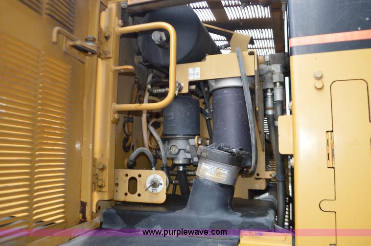 image for item J8684 2006 Caterpillar 120H motor grader