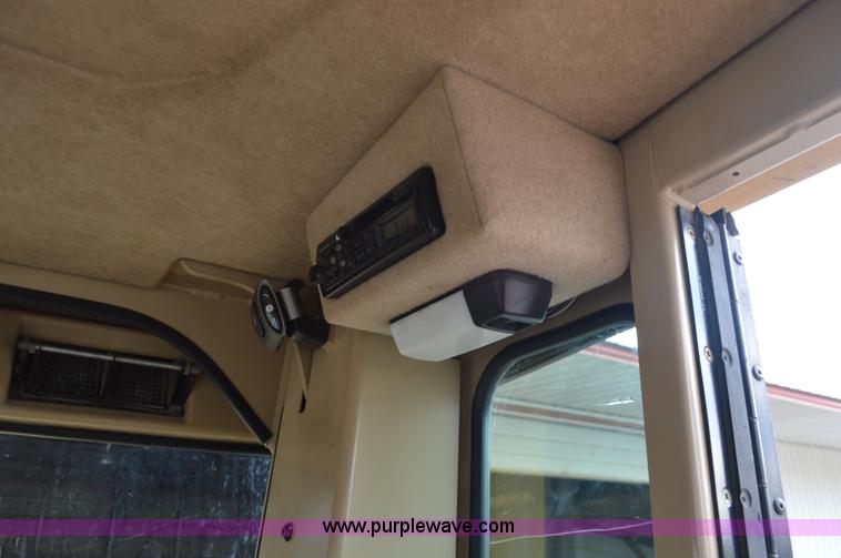 image for item J8684 2006 Caterpillar 120H motor grader