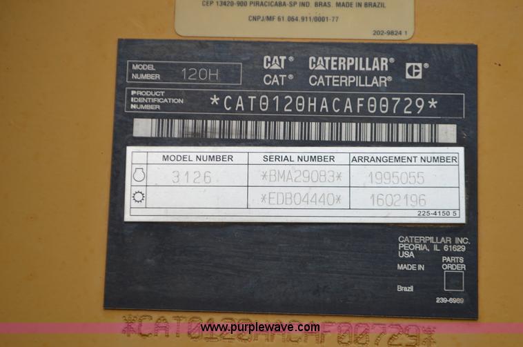 image for item J8684 2006 Caterpillar 120H motor grader