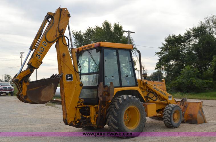 image for item J8685 1991 John Deere 310D backhoe
