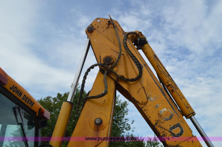 image for item J8685 1991 John Deere 310D backhoe