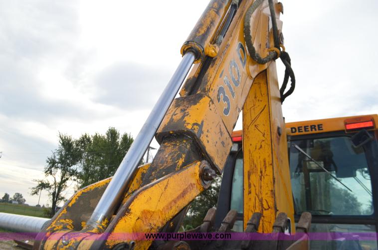 image for item J8685 1991 John Deere 310D backhoe