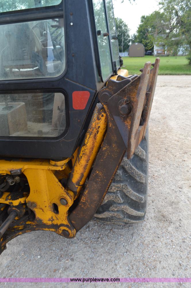 image for item J8685 1991 John Deere 310D backhoe