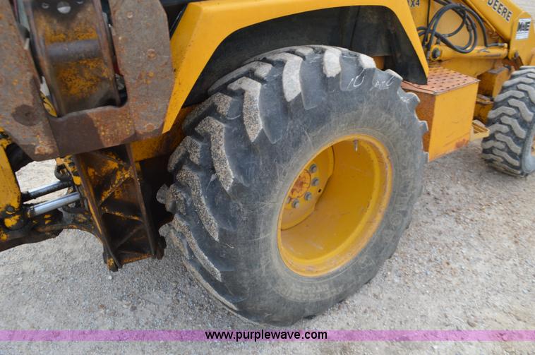 image for item J8685 1991 John Deere 310D backhoe