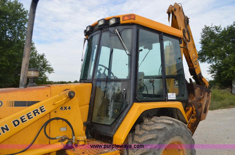 image for item J8685 1991 John Deere 310D backhoe
