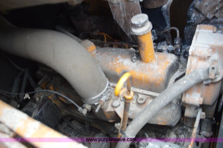 image for item J8685 1991 John Deere 310D backhoe