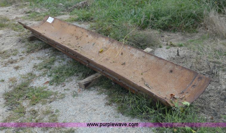 image for item J8686 Caterpillar 120H motor grader moldboard