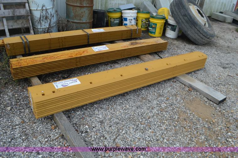 image for item J8689 (10) motor grader cutting edges