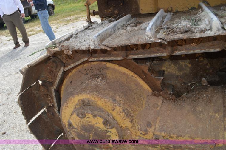 image for item J8693 Caterpillar D7F dozer