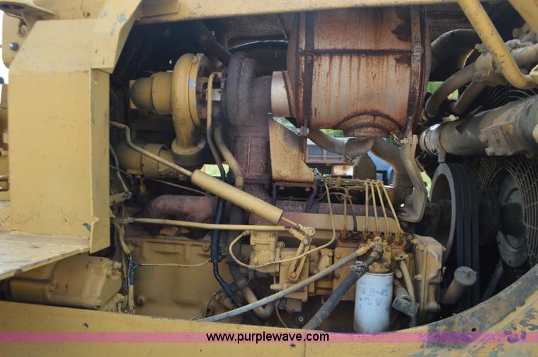 image for item J8693 Caterpillar D7F dozer