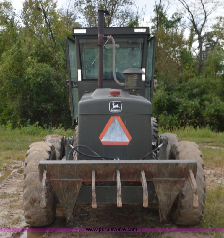 image for item J8696 1988 John Deere 570B motor grader