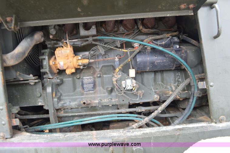 image for item J8696 1988 John Deere 570B motor grader