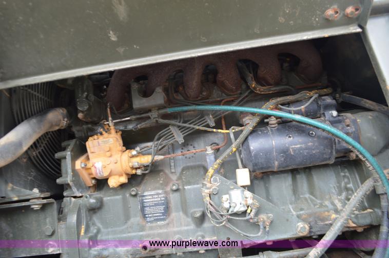 image for item J8696 1988 John Deere 570B motor grader