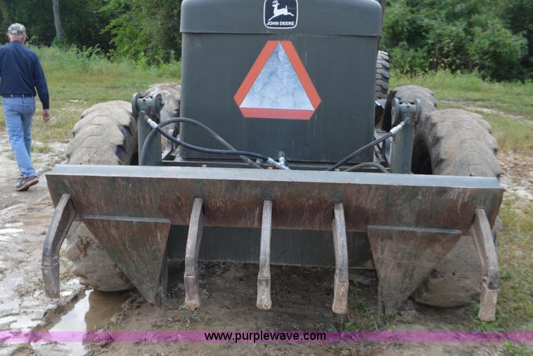 image for item J8696 1988 John Deere 570B motor grader