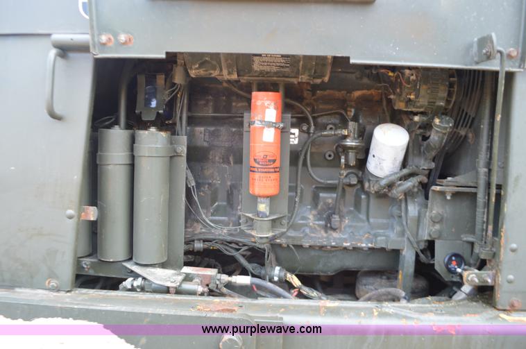 image for item J8696 1988 John Deere 570B motor grader