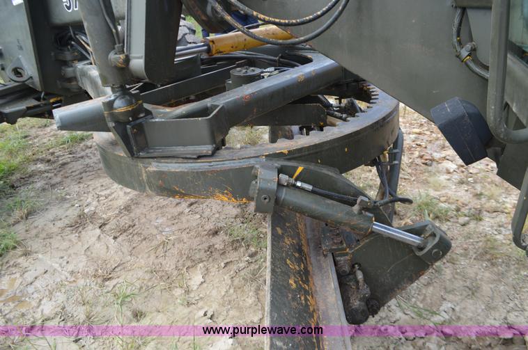 image for item J8696 1988 John Deere 570B motor grader