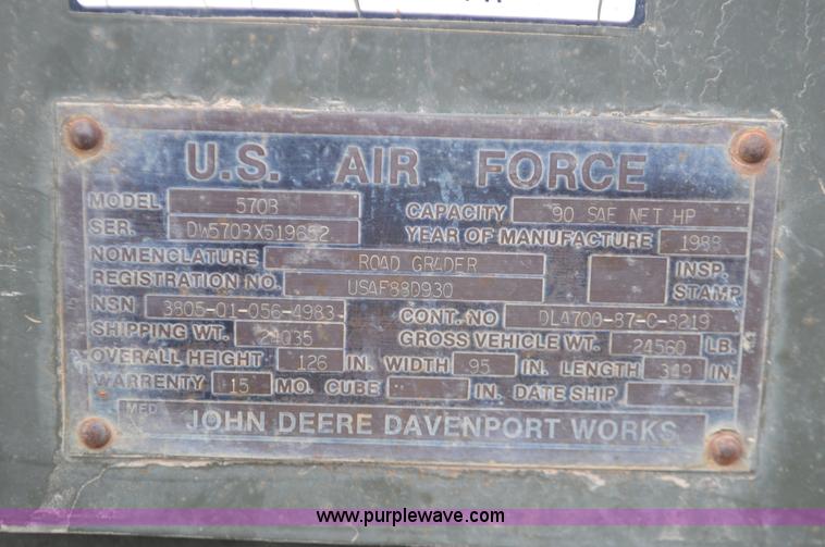 image for item J8696 1988 John Deere 570B motor grader
