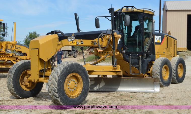 image for item J8697 2010 Caterpillar 140M motor grader