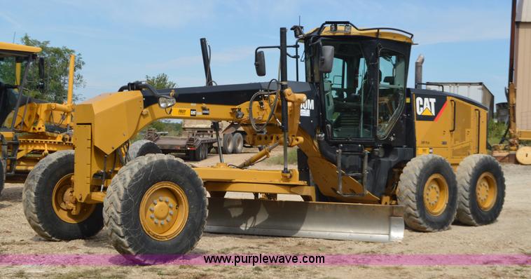 image for item J8697 2010 Caterpillar 140M motor grader