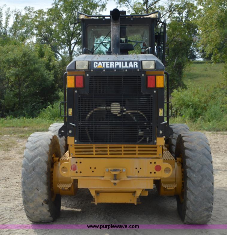 image for item J8697 2010 Caterpillar 140M motor grader