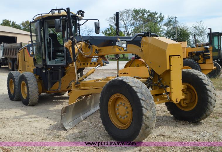 image for item J8697 2010 Caterpillar 140M motor grader