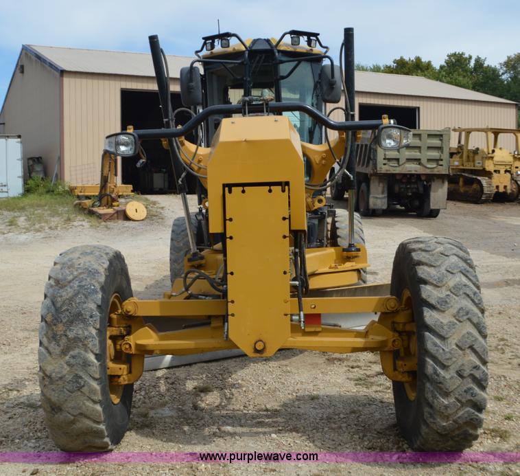 image for item J8697 2010 Caterpillar 140M motor grader